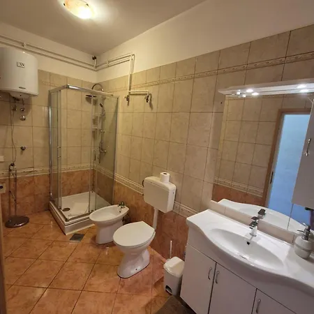 Manja - Cesko Slovensky Dom Porec
